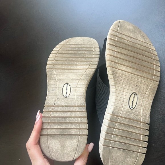 Comfort Sandals - Picture 4 of 5